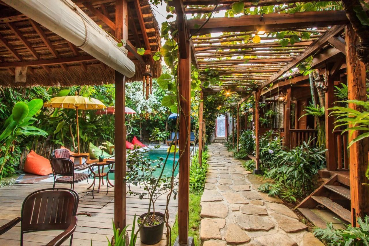 Bening Hut And Spa Seminyak Buitenkant foto