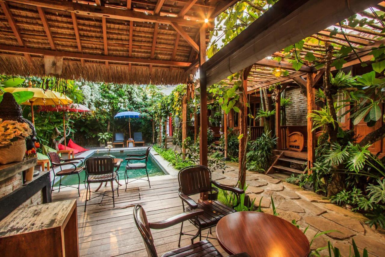 Bening Hut And Spa Seminyak Buitenkant foto